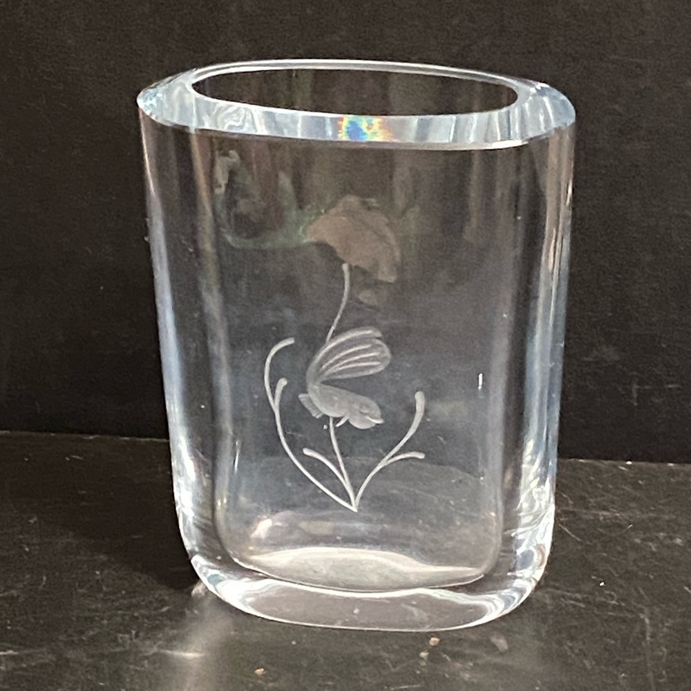 Swedish Stromberg Hyttan Art Glass Pocket Vase 4”